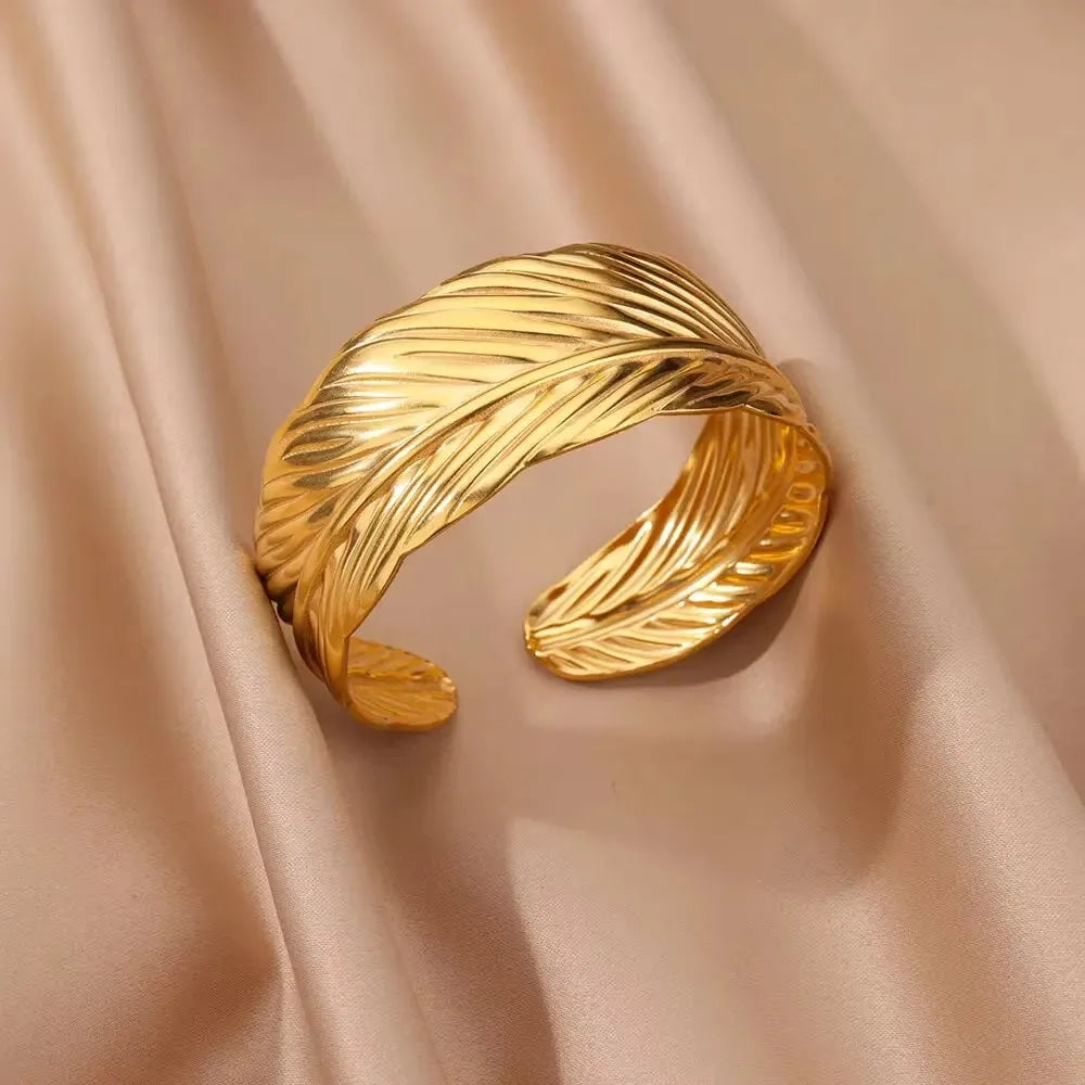 Eterna Gold Cuff Collection