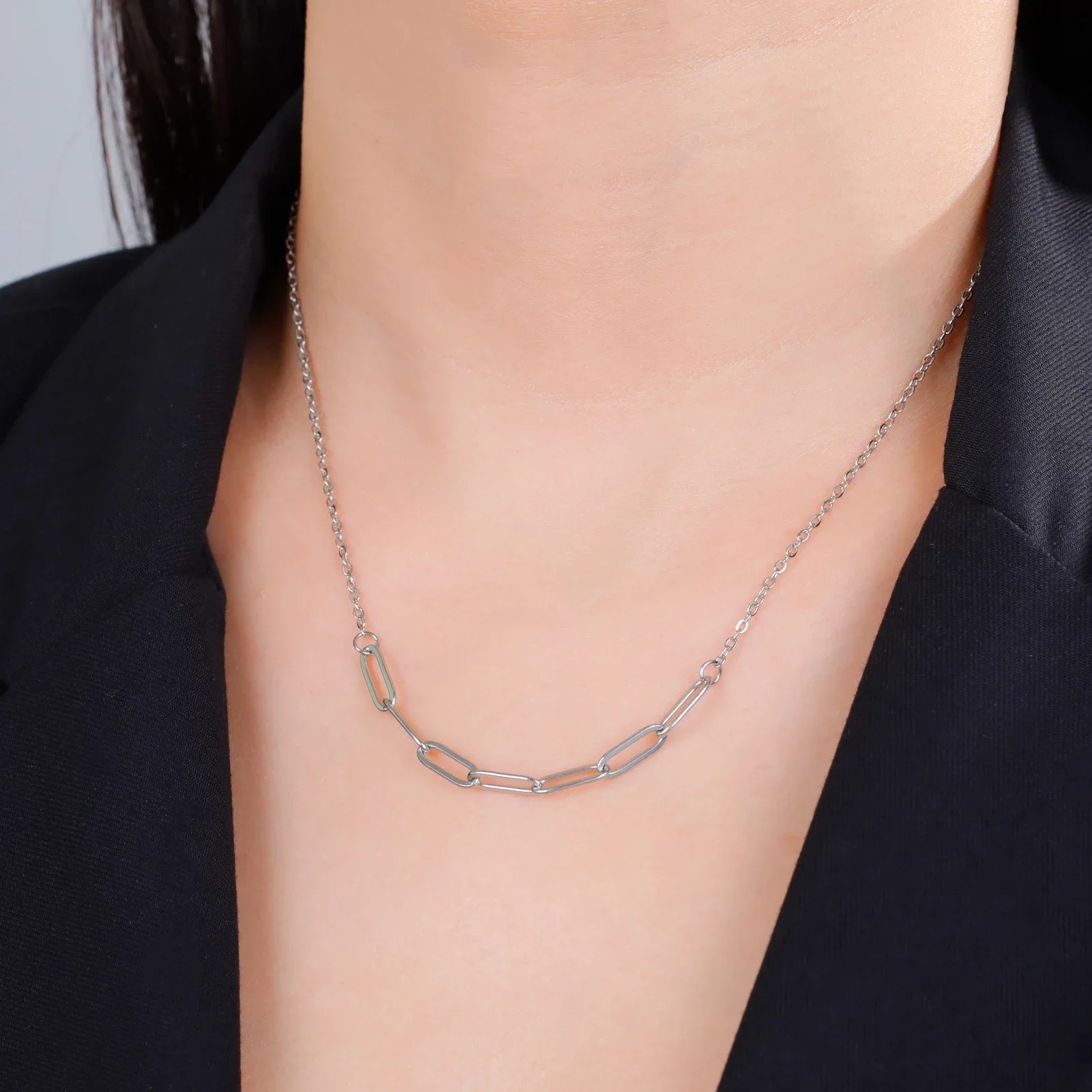 Evelyn Chain Necklace