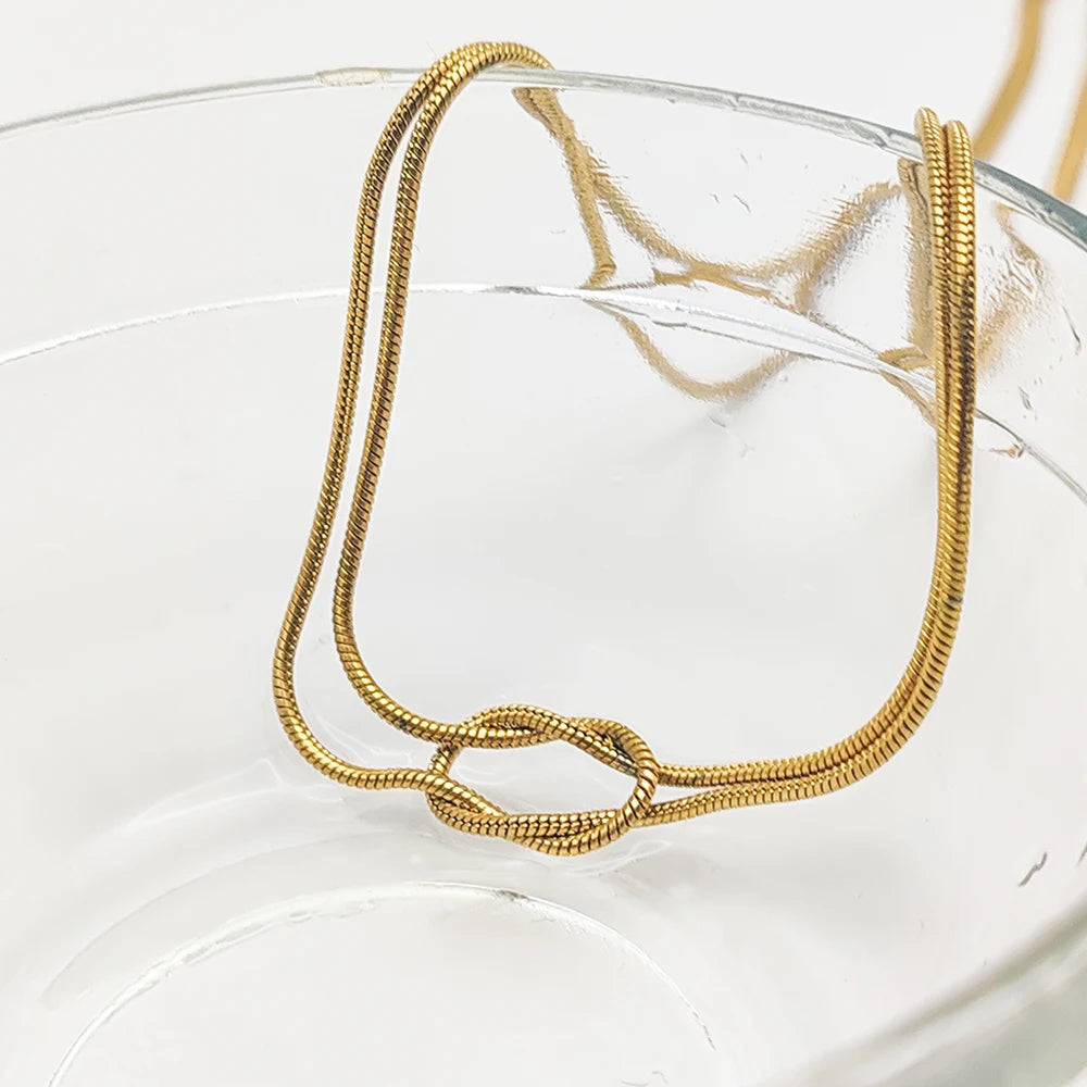 Golden Knot Choker