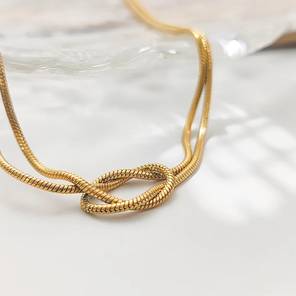 Golden Knot Choker