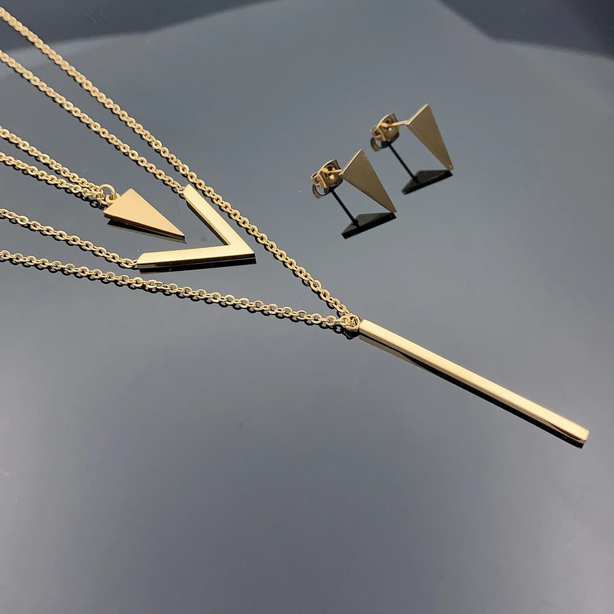Vera Geometry Necklace Set
