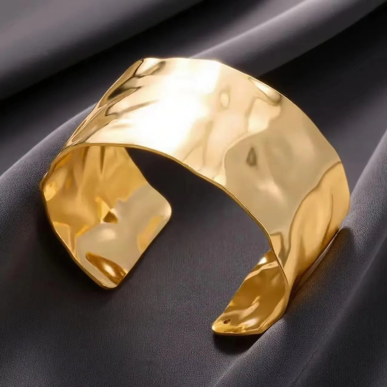Eterna Gold Cuff Collection